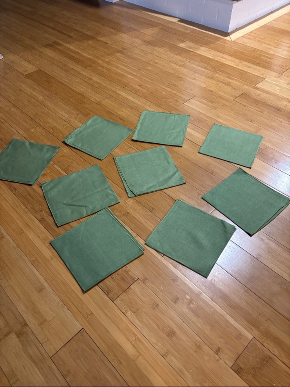 Green Linen Blend Dining Napkin Set — Pack of 9